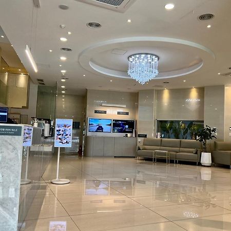 Seomyeon Ib Hotel Пусан Екстериор снимка