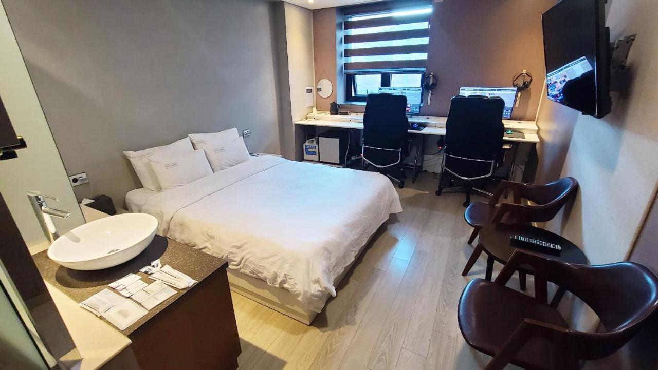 Seomyeon Ib Hotel Пусан Екстериор снимка
