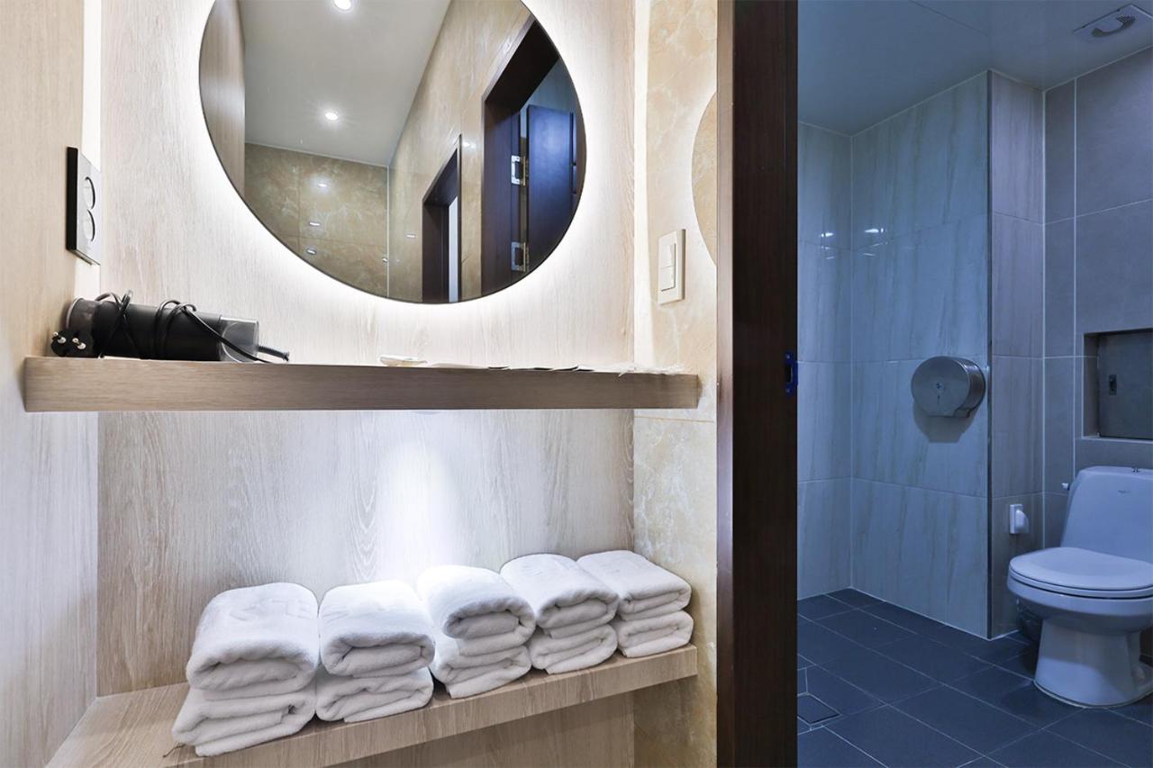 Seomyeon Ib Hotel Пусан Екстериор снимка
