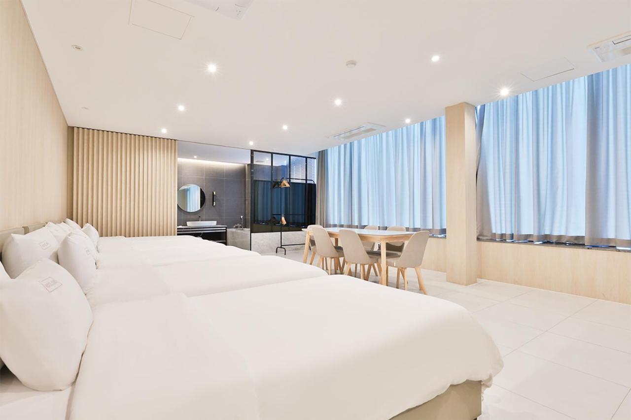 Seomyeon Ib Hotel Пусан Екстериор снимка
