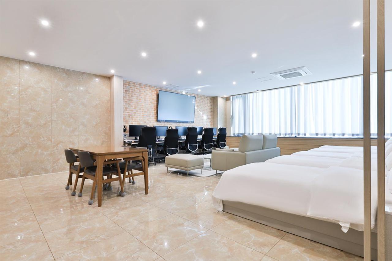Seomyeon Ib Hotel Пусан Екстериор снимка