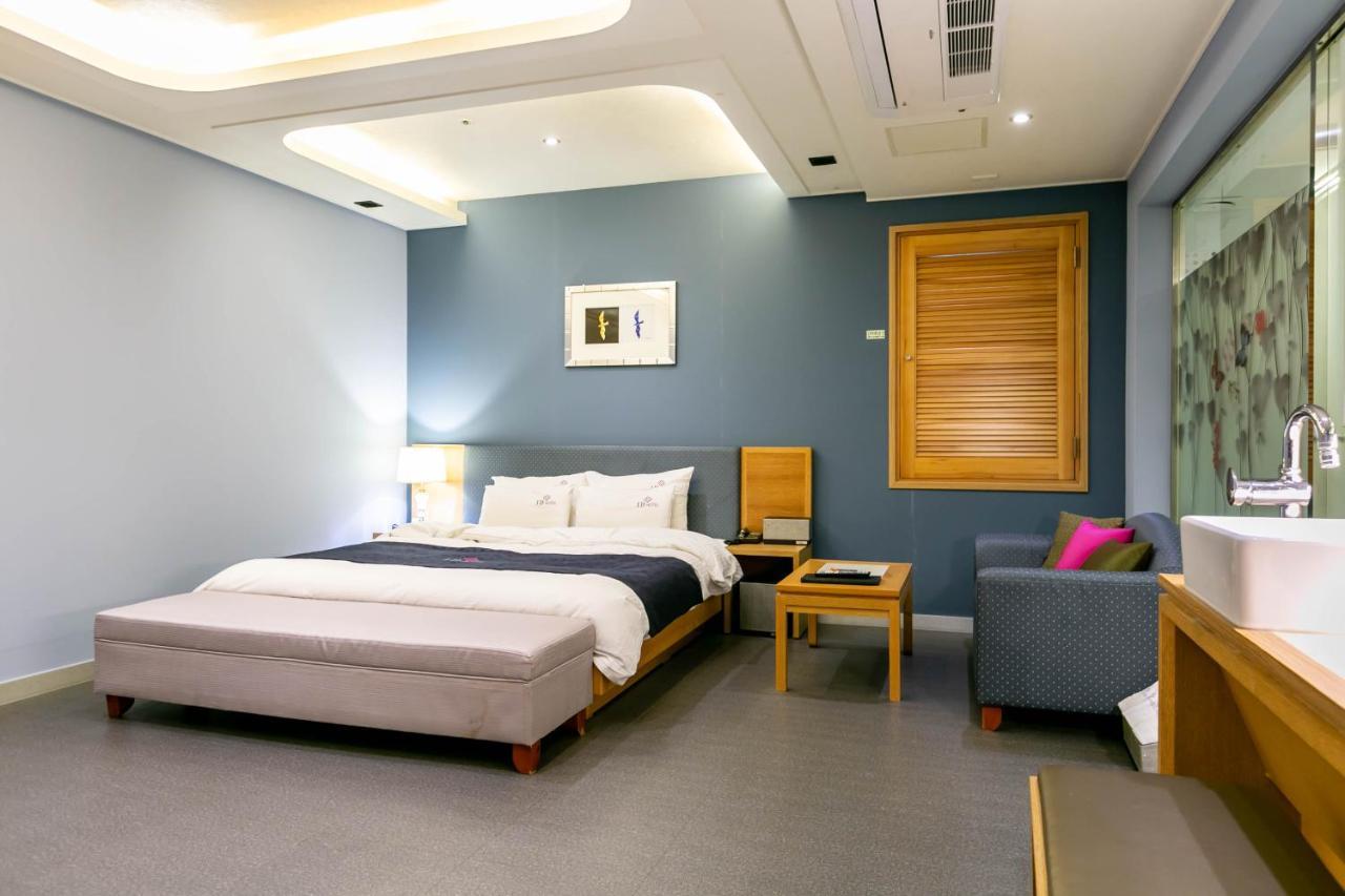 Seomyeon Ib Hotel Пусан Екстериор снимка
